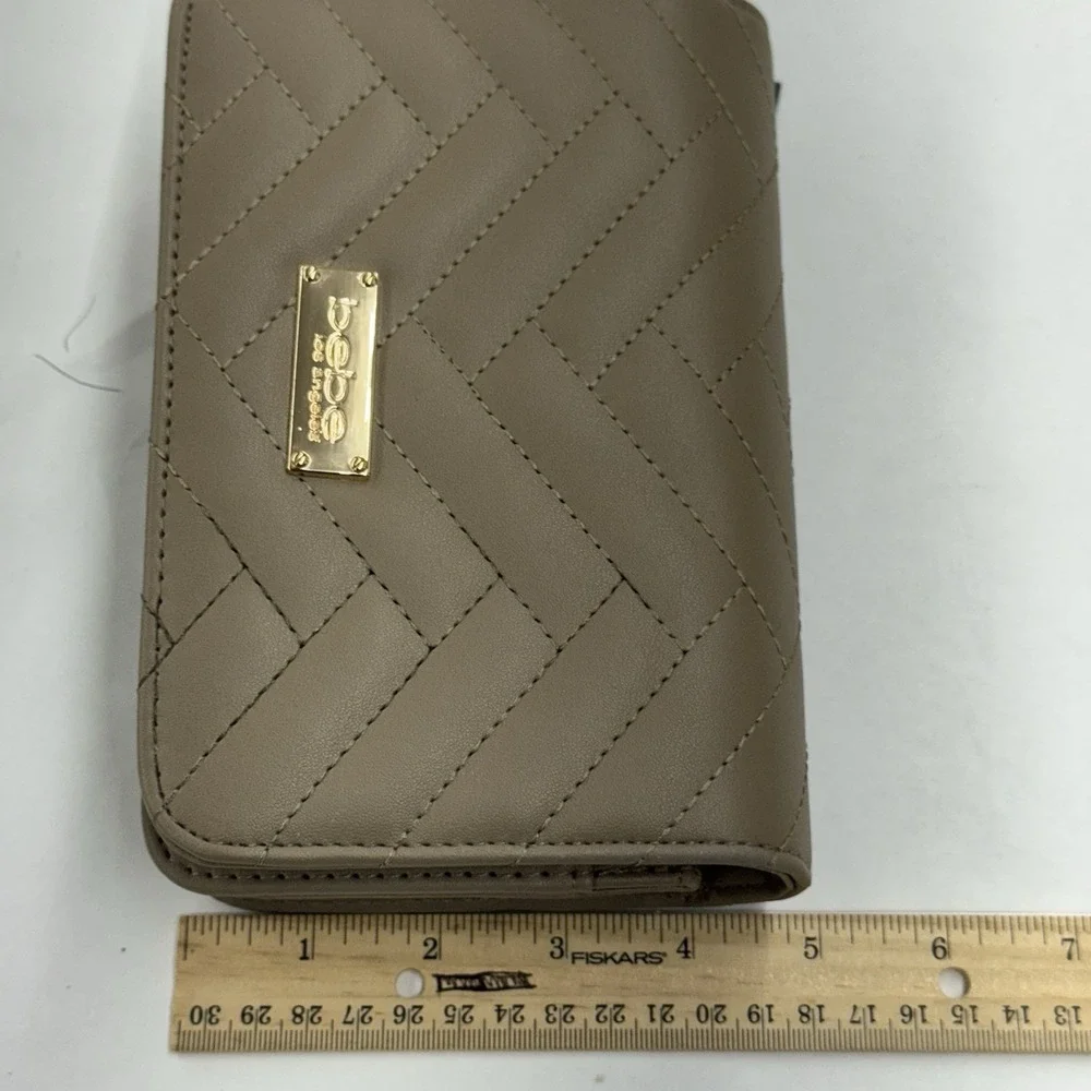 BeBe Los Angeles Sophia Crossbody Small Taupe Quilted Bag Purse Chain Strap NEW - Picture 9 of 9
